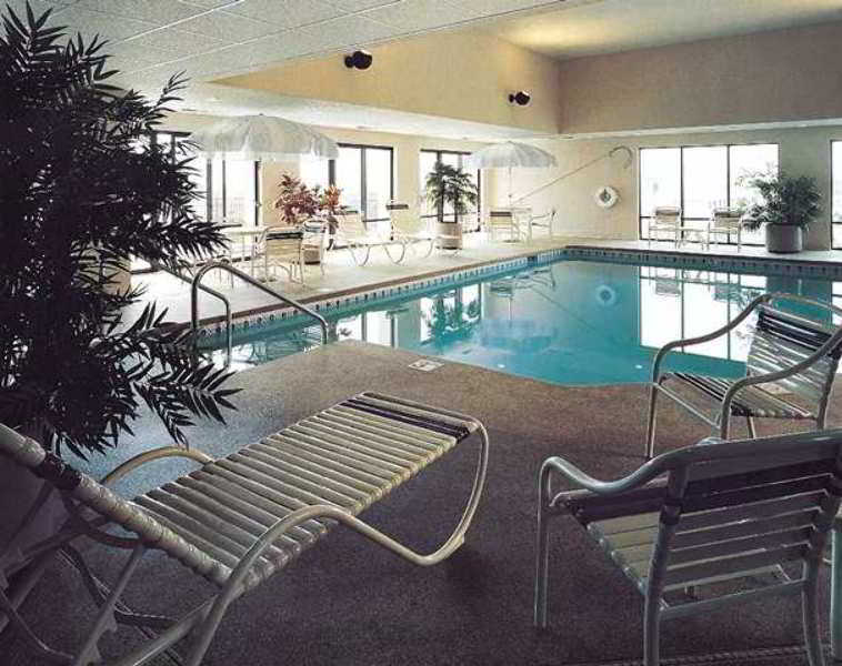 Hampton Inn Rockford Bagian luar foto